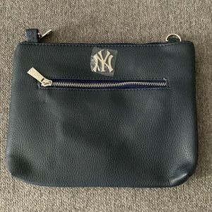 ⚾️ New York Yankees ⚾️ purse. NWOT